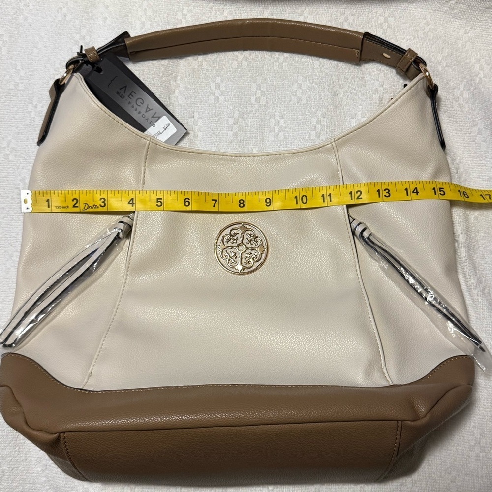 Deluxity Cream and Tan Hobo Bag - Picture 2 of 5